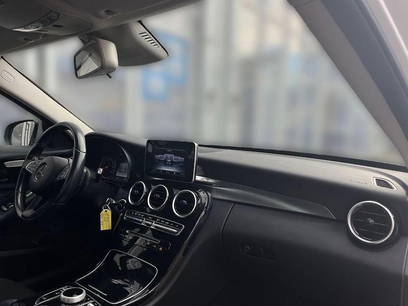 Mercedes-Benz Třídy C Třída C 200 d Aut. - fotka 15 z 18