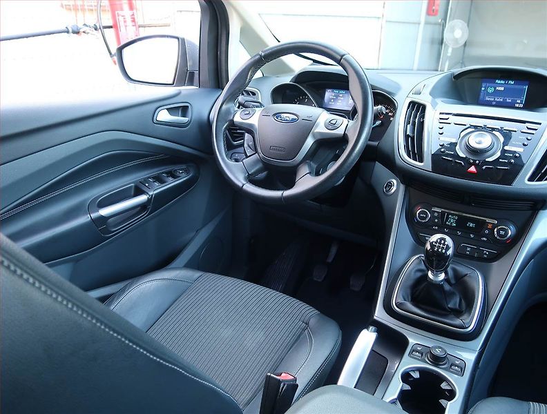 Ford C-MAX (2014) 2.0 TDCi, Navi, Tempomat - fotka 7 z 21