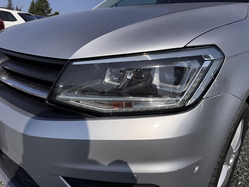 Volkswagen Caddy Maxi 2.0 TDi, 110 kW,DSG, - fotka 4 z 21