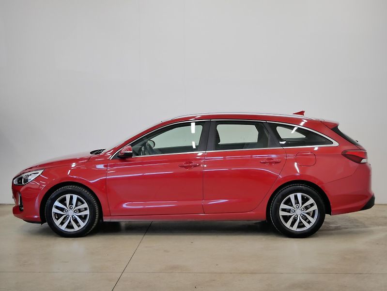 Hyundai i30 - fotka 3 z 23
