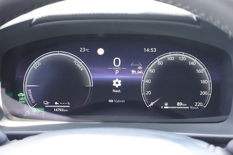 Toyota C-HR 2,0 PHEV Plug-in Style - fotka 26 z 33
