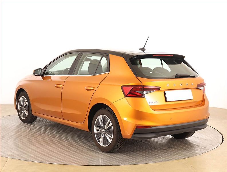 Škoda Fabia (2022) 1.0 TSI, Automat, Tempomat - fotka 4 z 17
