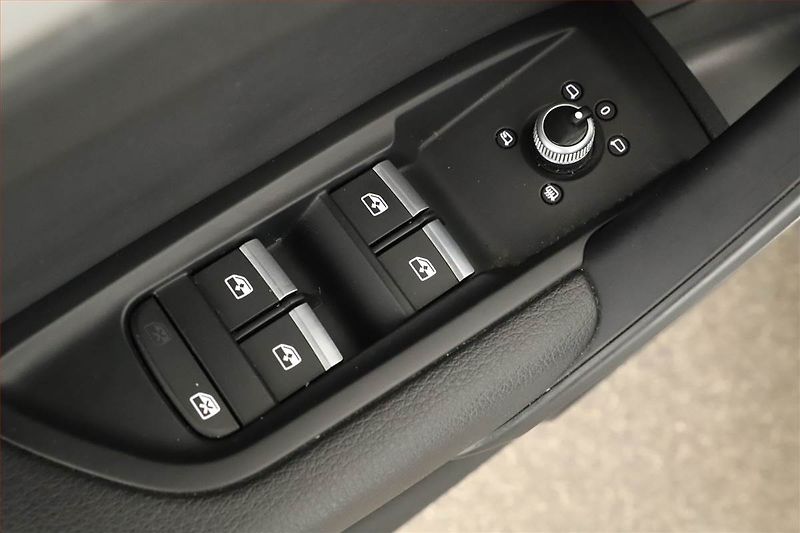 Audi Q5 (2021) 40 TDI - fotka 18 z 20