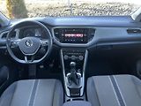 Volkswagen T-Roc (2022) 1.0TSI 81kW NAVI  - náhled 11