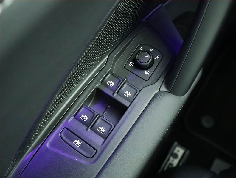Volkswagen Tayron (2025) 1.5 eTSI - fotka 15 z 19
