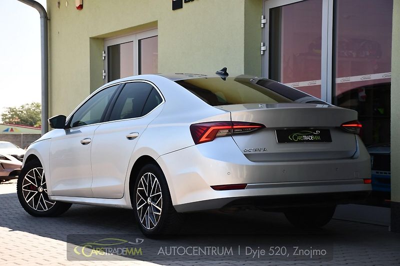 Škoda Octavia 2.0TDi 110kW DSG  - fotka 3 z 54