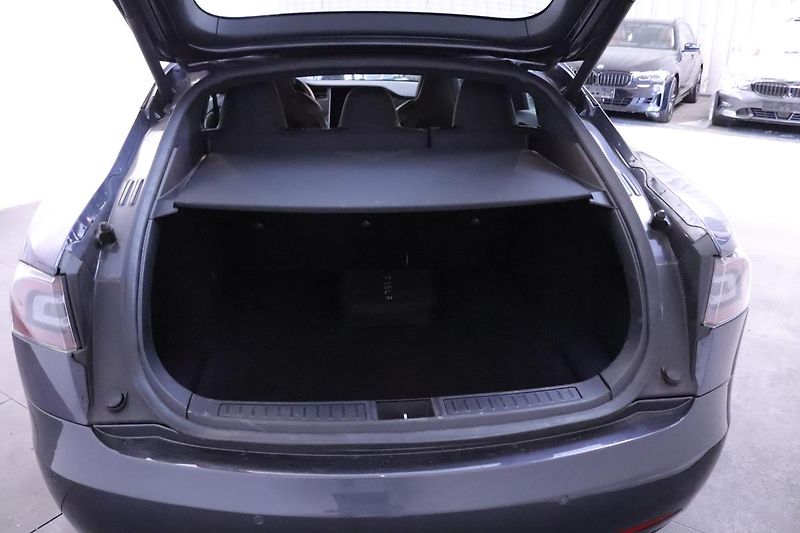 Tesla Model S (2020) S 800PS, REZERVOVÁNO - fotka 17 z 81