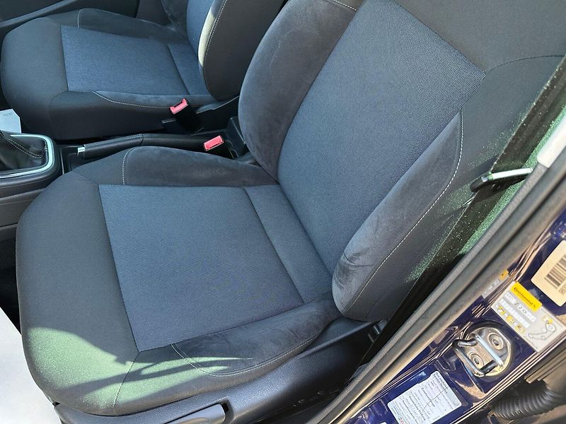 Volkswagen Polo (2012) 1,4 16v Style - fotka 15 z 28
