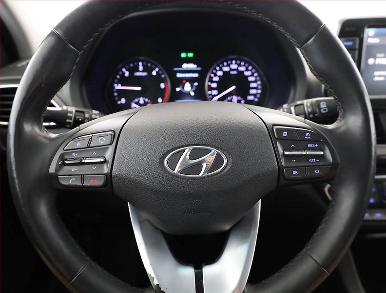 Hyundai i30 (2017) 1.6 CRDi, Serv.kniha, Kůže - fotka 8 z 20