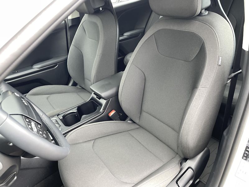 Kia K4 Sportswagon (2026) 1.6T-GDi 7DCT SPIN 110Kw - fotka 10 z 23