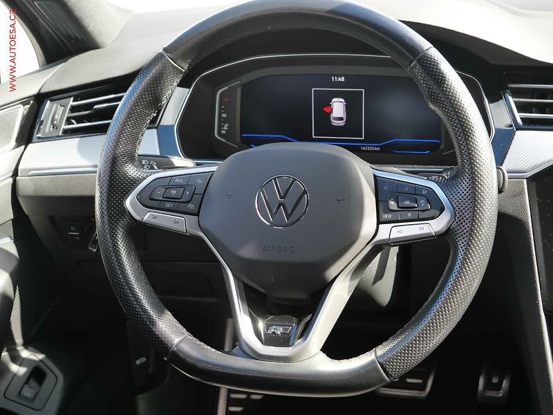 Volkswagen Passat (2021) 2.0 TDi, R-Line, DSG, TZ, - fotka 14 z 27