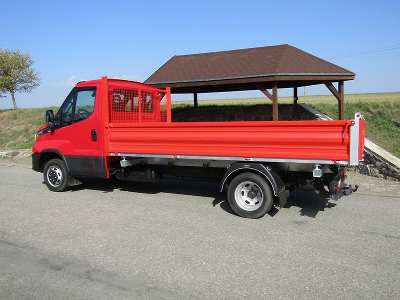 Iveco Daily (2024) 3.0 JTD  50C/35 - fotka 4 z 30