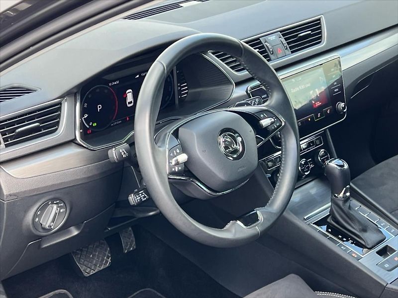 Škoda Superb 2,0 TDi 110kW 7DSG STYLE PLUS - fotka 10 z 28