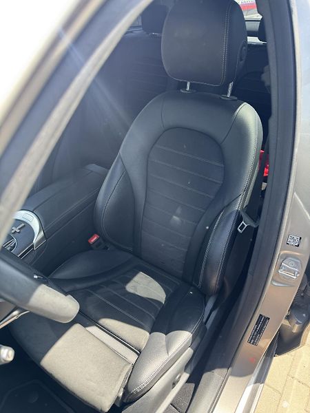 Mercedes-Benz GLC (2020) Pěkný a spolehlivý vůz - fotka 17 z 17