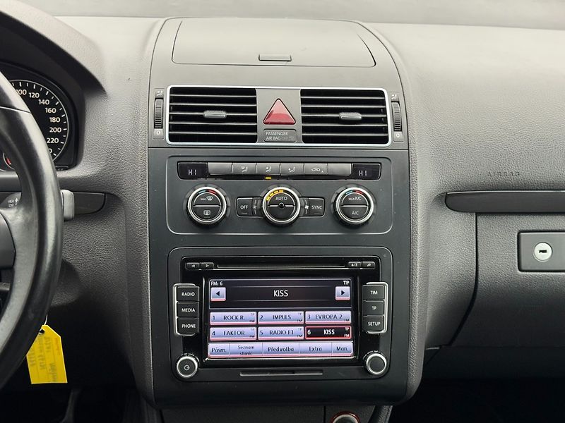Volkswagen Touran (2014) Comfortline 1.6 TDI 77kW - fotka 18 z 29