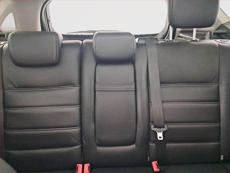 Ford Kuga (2010) 2.0 TDCi - fotka 10 z 17