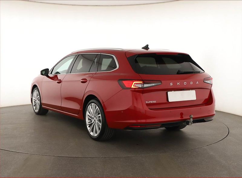 Škoda Superb (2024) Selection 1.5 TSI mHEV - fotka 4 z 21