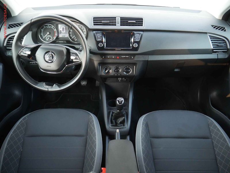 Škoda Fabia (2022) 1.0 TSI, Ambition - fotka 8 z 17