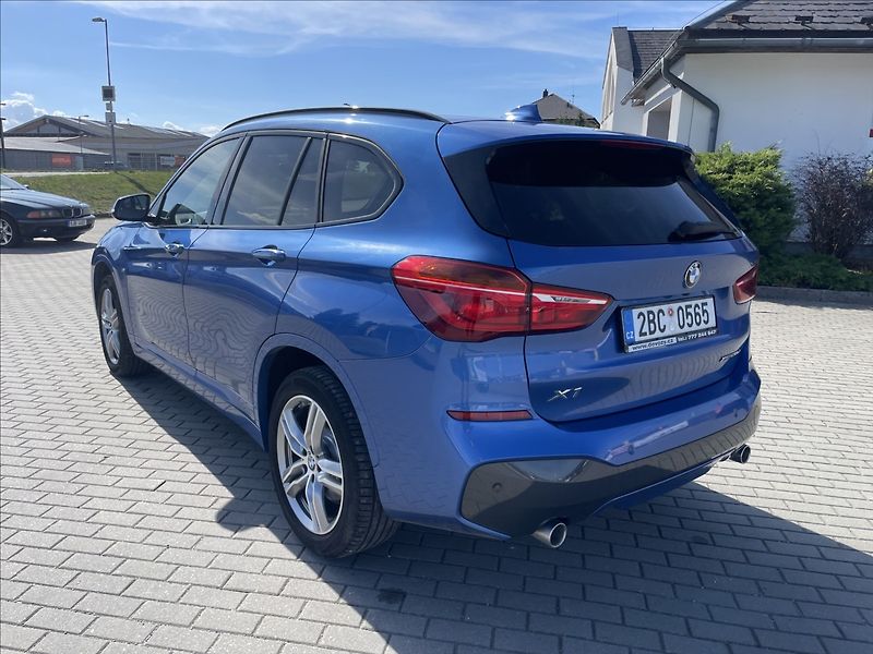 BMW X1 2,0 d 140kw M-Paket X-drive CZ - fotka 33 z 38