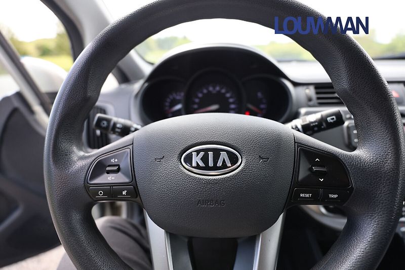 Kia Rio 1.4 DOHC - fotka 5 z 21