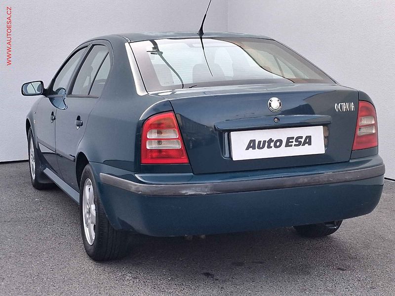 Škoda Octavia (2001) 1.9TDi, ČR, AC - fotka 6 z 15