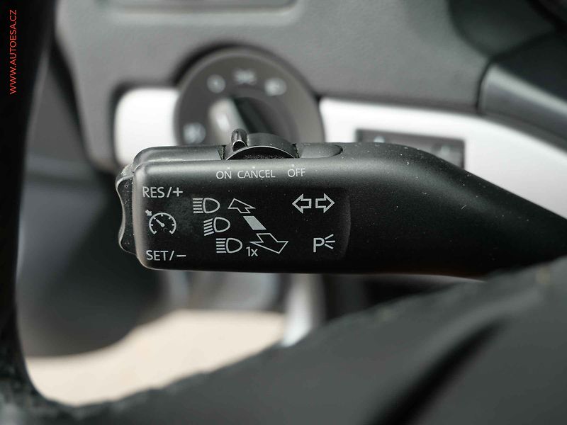 Škoda Octavia (2012) 1.4TSi, 1.maj,ČR, STK7/28 - fotka 12 z 15