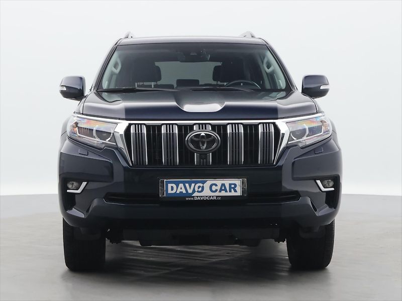 Toyota Land Cruiser 2,8 D-4D 150KW CZ 1.MAJ 4X4 - fotka 2 z 40
