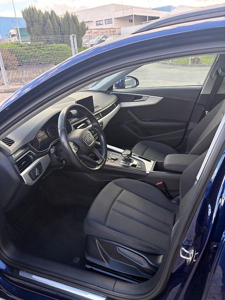Audi A4 Avant (2019) - fotka 9 z 12