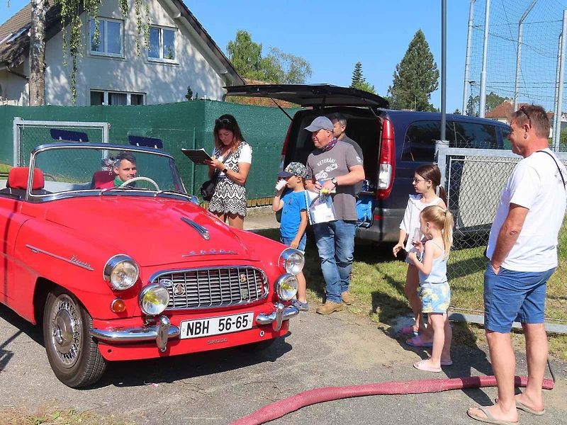 V Plané nad Lužnicí se v sobotu 14. června uskutečnil další sraz veteránů pod názvem Křížem krážem kolem Plané.
