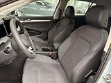 Volkswagen Golf (2025) 1,5 TSI 6G  People - náhled 11