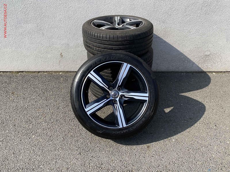 Volvo V90 (2018) 2.0d3, LED, světla - fotka 21 z 21
