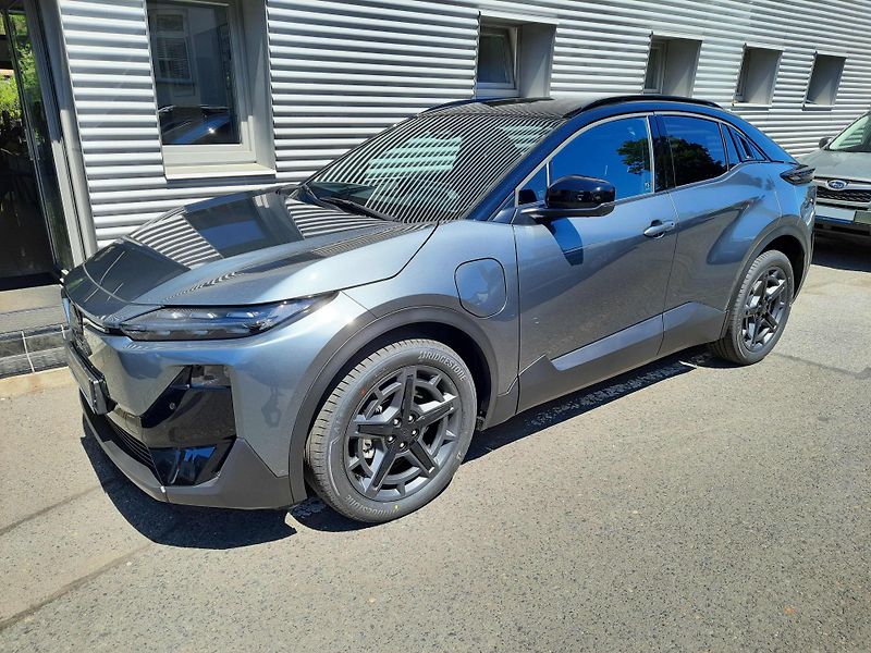 Subaru Uncharted (2026) Executive 77 kWh AWD 252 kW - fotka 3 z 64
