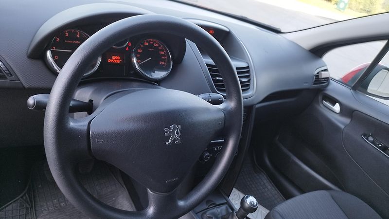 Peugeot 207 (2010) SW 1.4i,volat- 608 081 843 - fotka 11 z 15