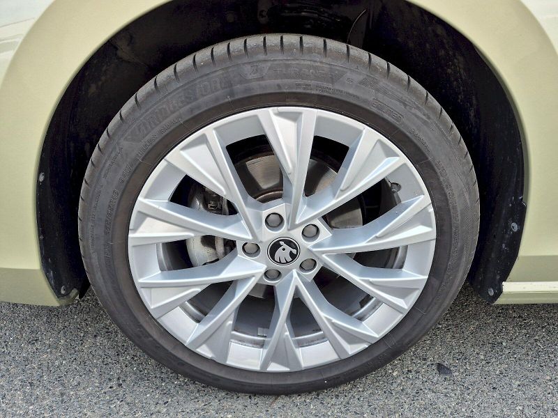 Škoda Superb (2025) Selection 2.0 TDI 110kW DSG - fotka 31 z 31