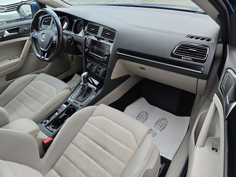 Volkswagen Golf 110kW DSG HIGHLINE -DPH - fotka 13 z 38