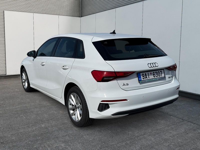 Audi A3 (2022) SPORTBACK 35TDI 110kW CZ DPH - fotka 4 z 11