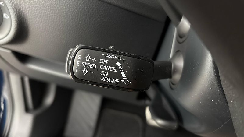 Škoda Superb 2.0 TDI DSG 4x4 Scout Combi - fotka 14 z 34