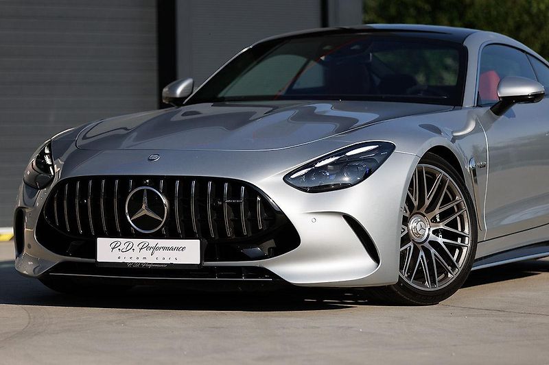 Mercedes-Benz AMG GT (2024) Coupe 63 V8 Biturbo 4Matic+  - fotka 12 z 45