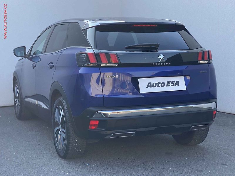 Peugeot 3008 (2018) 1.2 PT, GT Line, LED, kamera - fotka 6 z 17