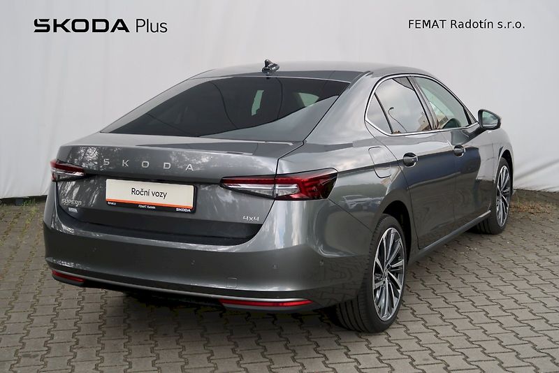 Škoda Superb (2025) L&K 2.0 TDI 142 kW 4x4 DSG - fotka 2 z 28