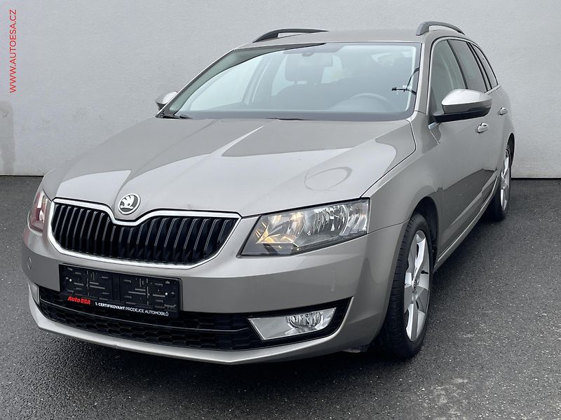 Škoda Octavia (2014) 2.0 TDi, Elegance, +kola - fotka 3 z 21