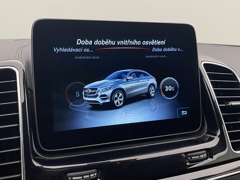 Mercedes-Benz GLE 350d 4MATIC AMG AUT CZ - fotka 47 z 53