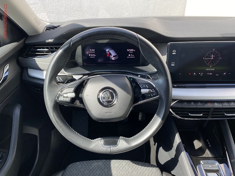 Škoda Octavia (2023) 2.0 TDi, ČR, Style, DSG, LED - fotka 11 z 19