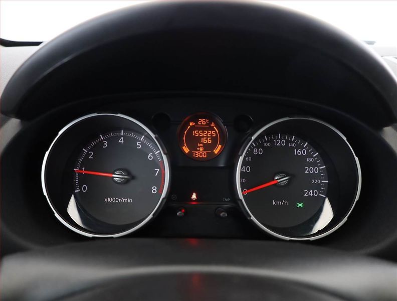 Nissan Qashqai (2009) 1.6, Serv.kniha, Tempomat - fotka 9 z 17