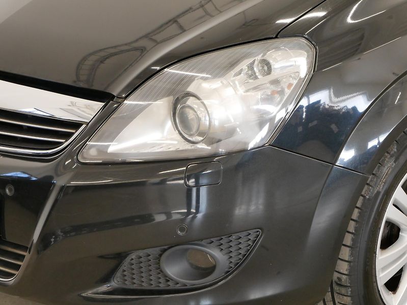 Opel Zafira - fotka 9 z 27