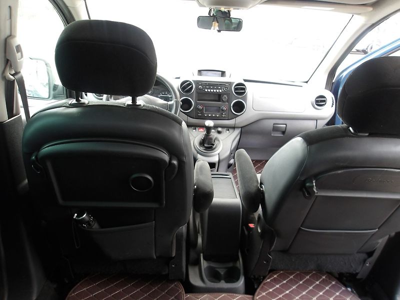 Peugeot Partner Tepee 1,6HDi MULTISPACE(2xšoupačky) - fotka 30 z 33