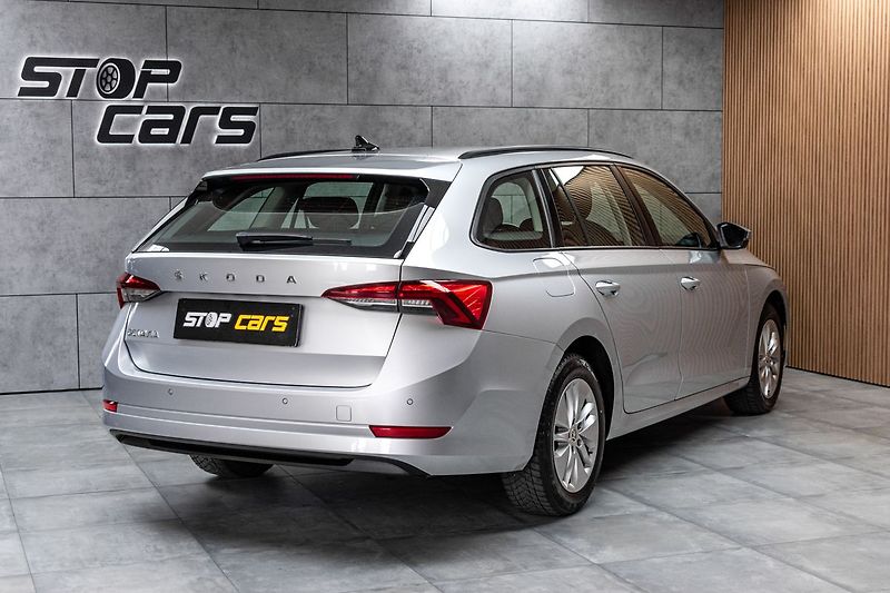 Škoda Octavia 2.0 TDI DSG*ACC*BLIS*CARPLAY* - fotka 6 z 37