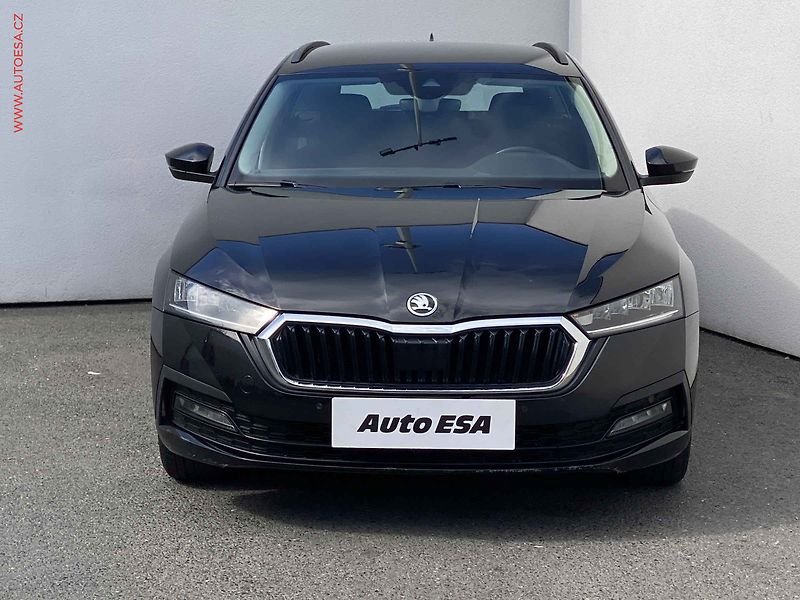 Škoda Octavia (2020) 1.5 TSi, 2.maj,ČR, Ambition - fotka 2 z 20