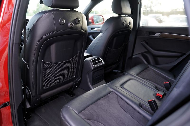 Audi Q5 2.0 TDI/Quattro/DSG/kůže/180PS - fotka 35 z 48