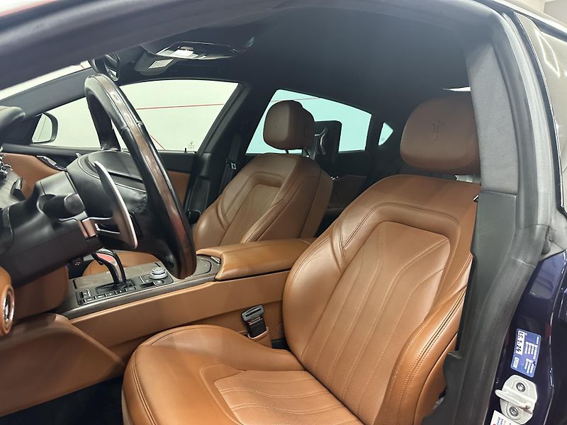 Maserati Quattroporte (2020) SQ4 GranLusso*360*TV*STOLKY - fotka 7 z 18